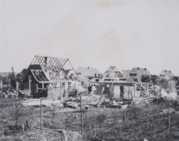 zerstörte Siedlerhäuser